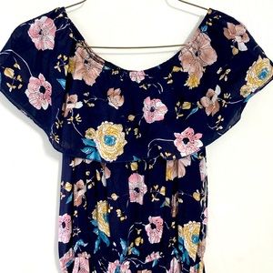 NWT 🎀 Flowy Maxi Dress